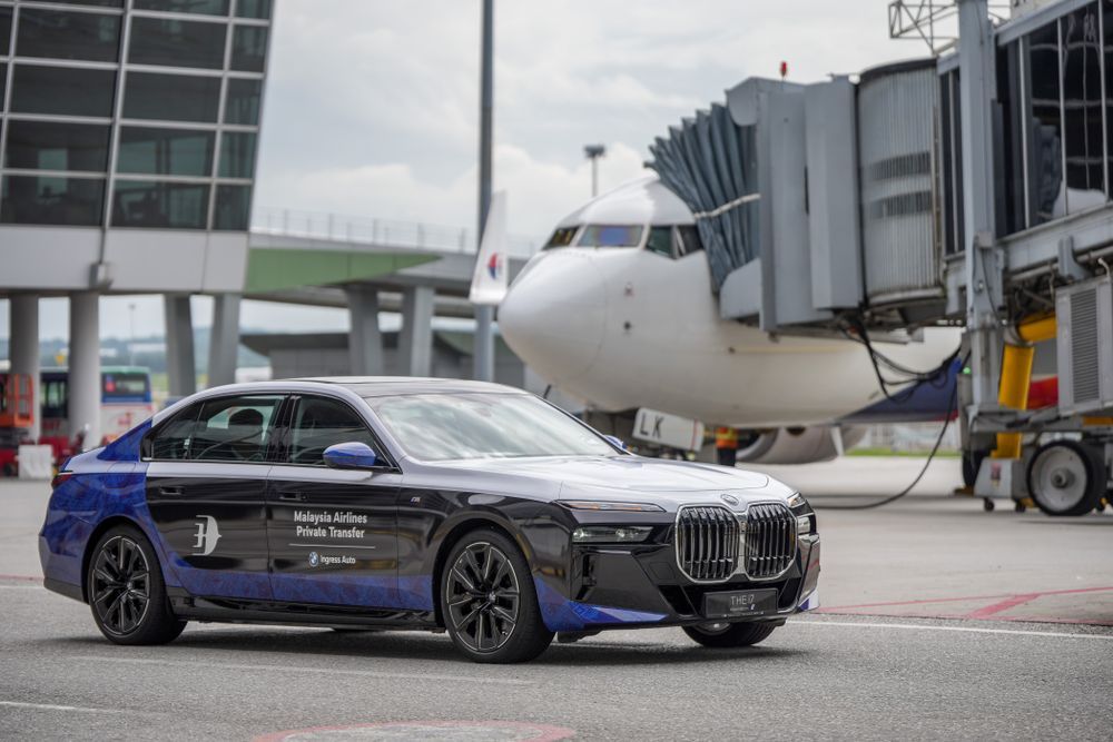 malaysia airlines bmw i7 transport service mas klia