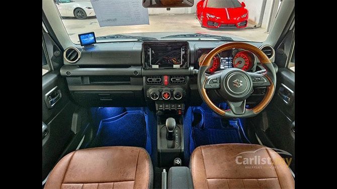 Suzuki Jimny Sierra Interior