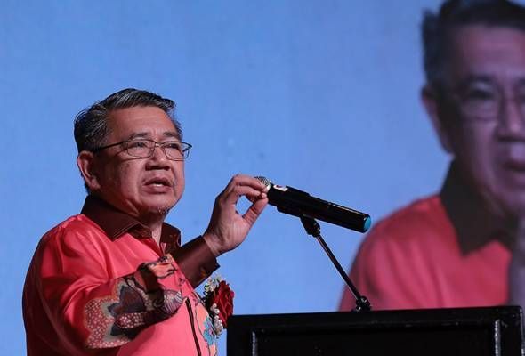 Trade and Cost of Living Minister Datuk Seri Salahuddin Ayub