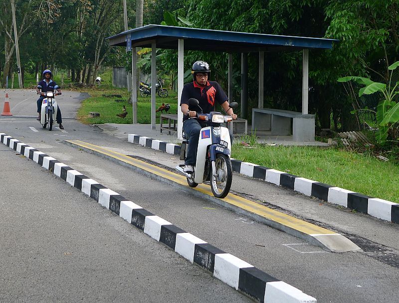 lesen motosikal,sekolah memandu