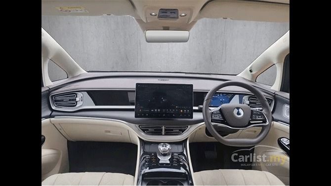 Denza D9 Interior