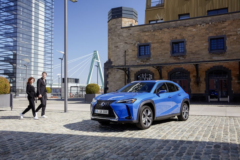 Lexus UX300e
