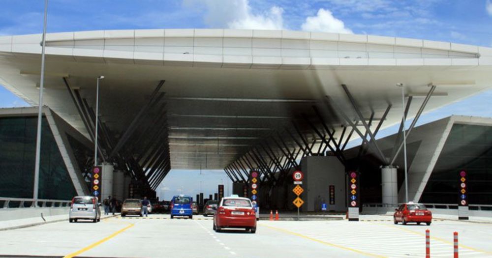 KLIA 2,Teksi,e-Haiing,caj tambahan,RM2