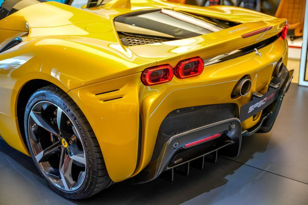 Ferrari SF90 Spider Malaysia Shut off gurney