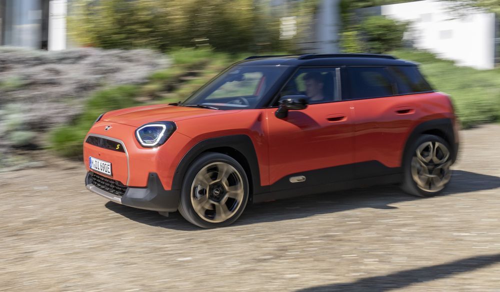 2024 MINI Aceman SE launches in Malaysia at RM213k new 5door EV