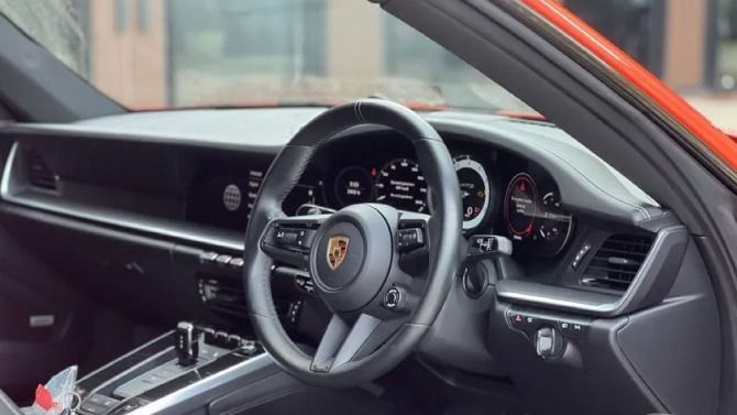 Porsche 911 3.0 Carrera GTS Interior