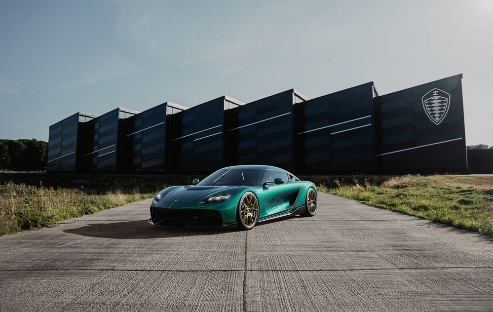 koenigsegg gemera four seater megacar specs