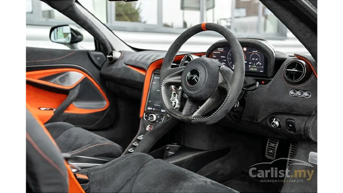 McLaren 765LT Interior
