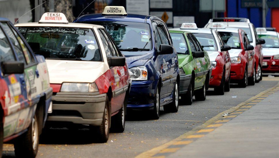 Teksi,e-hailing,caj tambahan RM2
