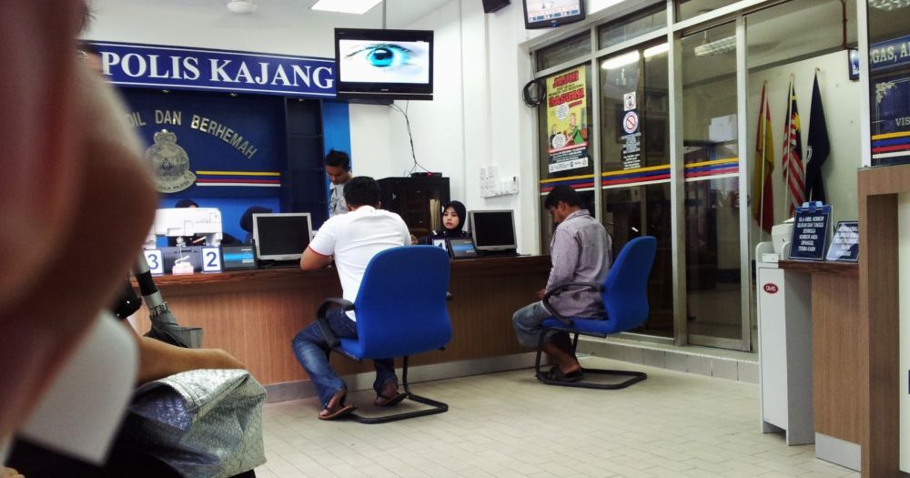 laporan polis,kereta banjir,curi,pecah,lori tunda