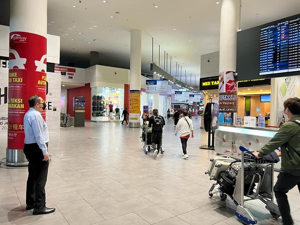 anthony loke klia2 airport spot check