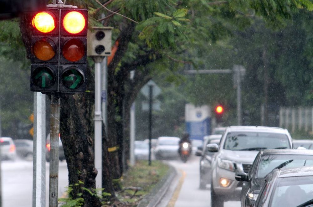 aes traffic light,kamera awas,malaysia