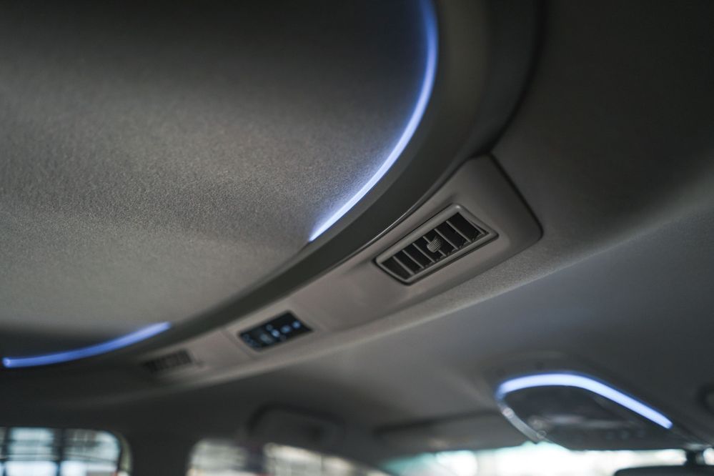 2021 Toyota Innova ambient lighting
