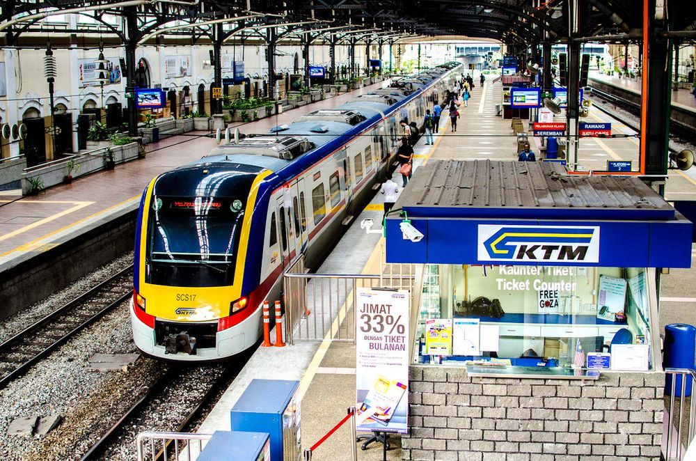 KTM Komuter - Kuala Lumpur Station