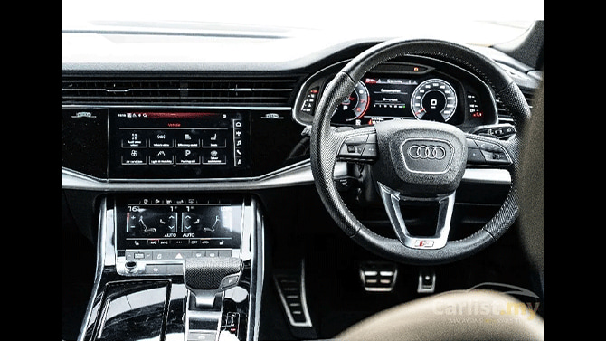 Audi Q8 TFSI Interior