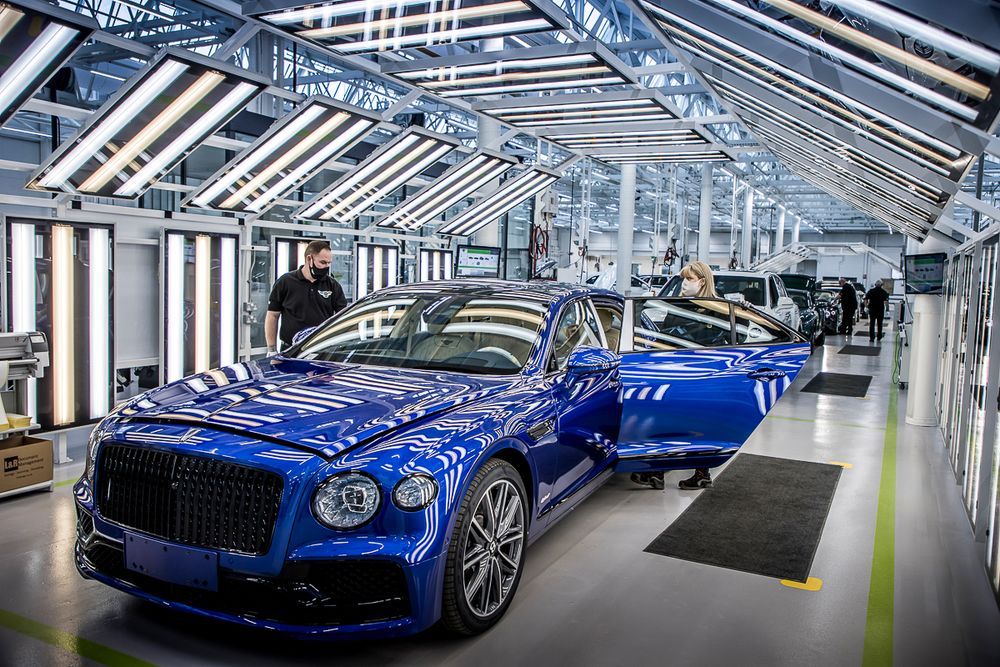 bentley sales figure h1 2022
