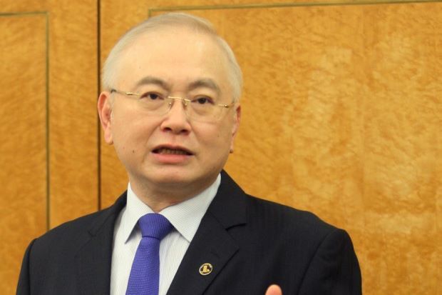 Dr Wee Ka Siong