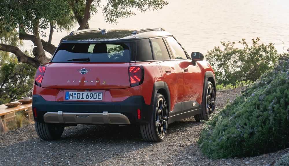 2024 MINI Aceman SE launches in Malaysia at RM213k new 5door EV