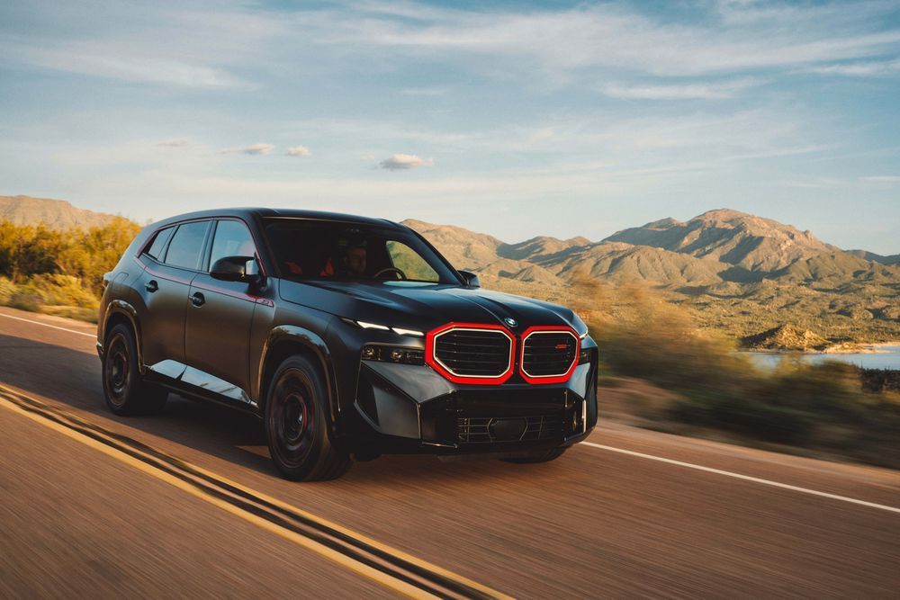 2023 BMW XM Label red limited Run car