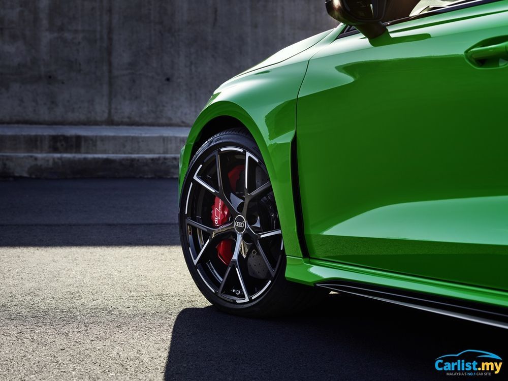 2021 Audi RS 3 brakes