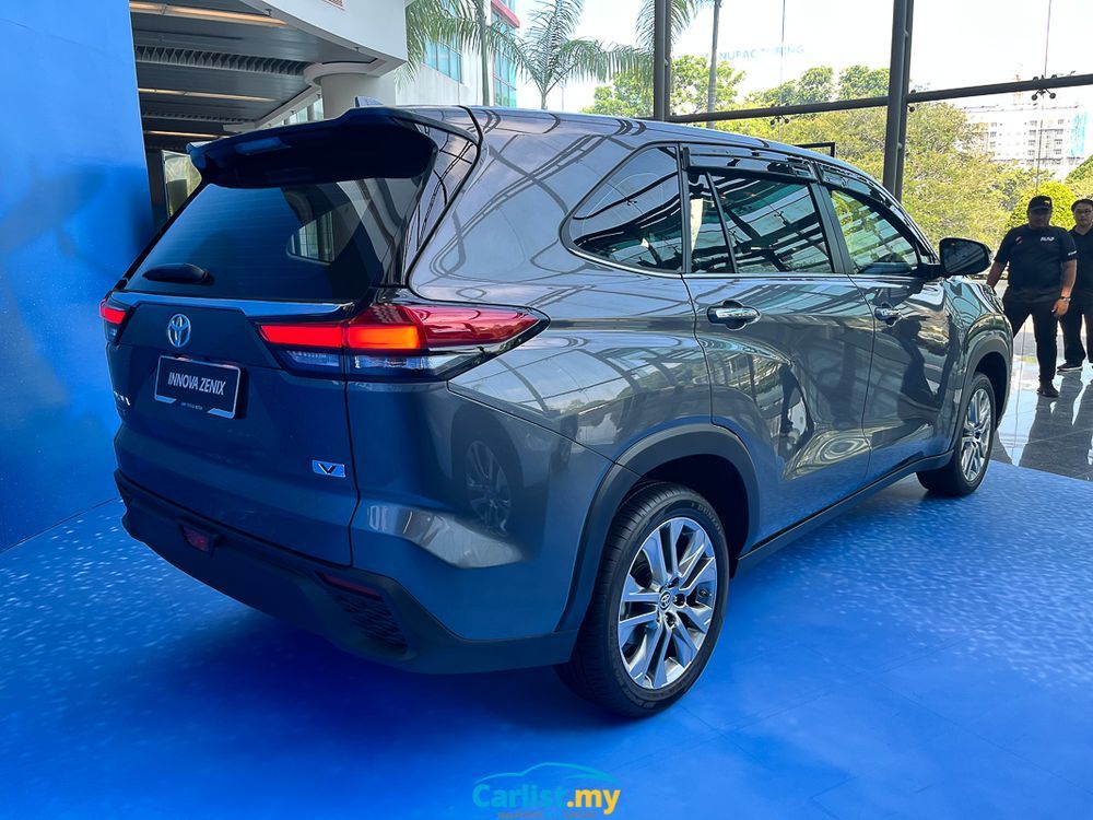 2023 toyota innova zenix ice v hev price specs malaysia
