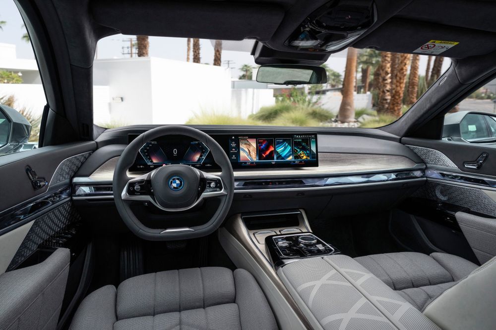 2023 BMW i7 xDrive60 M Sport price unveiled - RM729,800 - Auto News ...