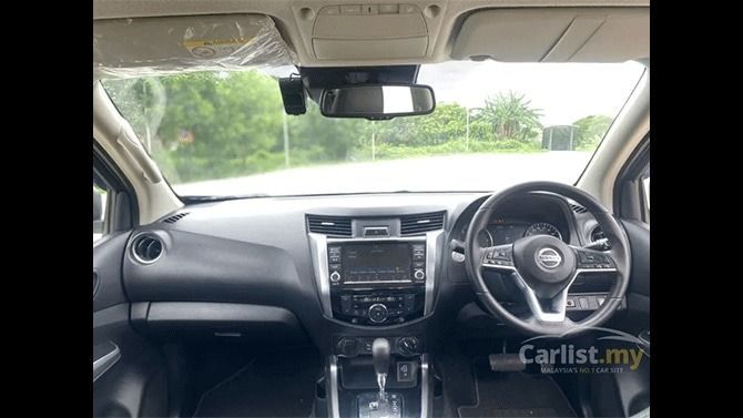 Nissan Navara Facelift Interior