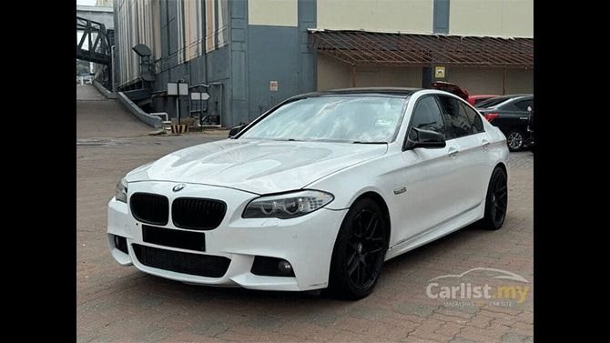 BMW 528i