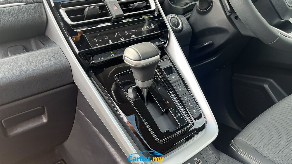 2023 toyota innova zenix hybrid electric hev review price specs malaysia