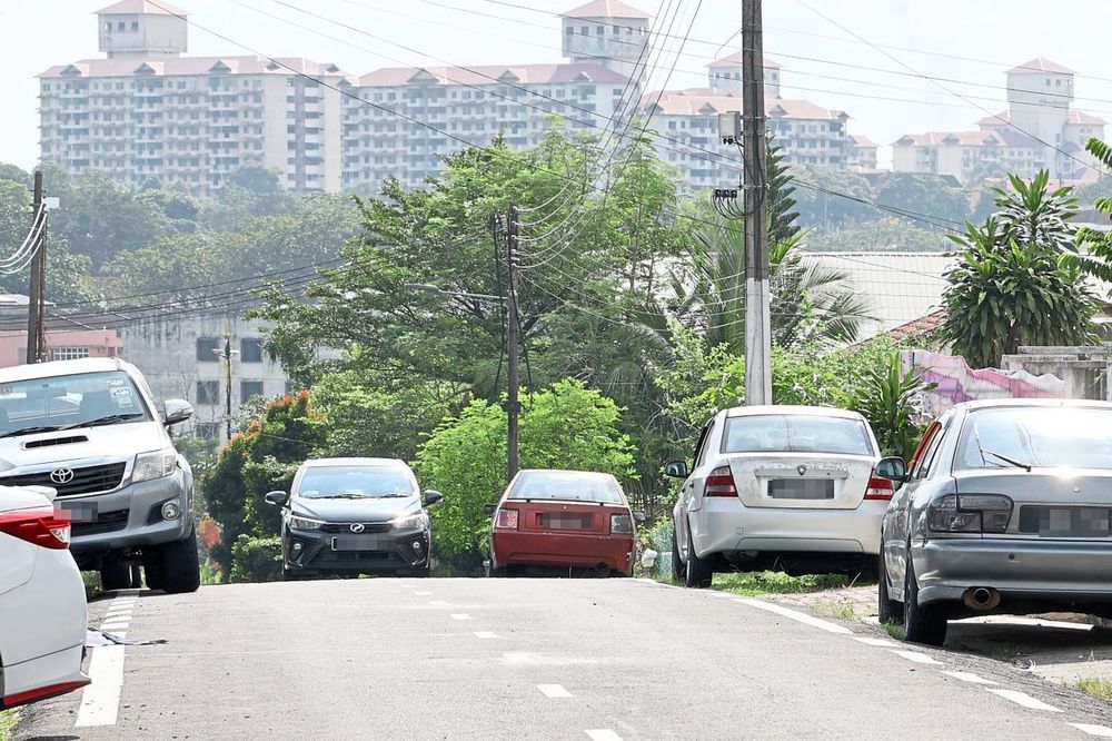 Kim Teng Park parking woes