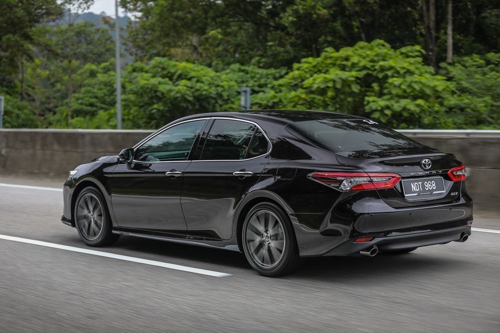 camry 2023 negro