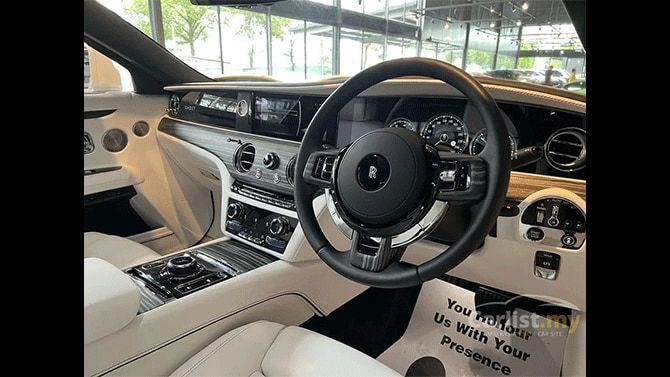 Rolls-Royce Ghost Black Badge Interior
