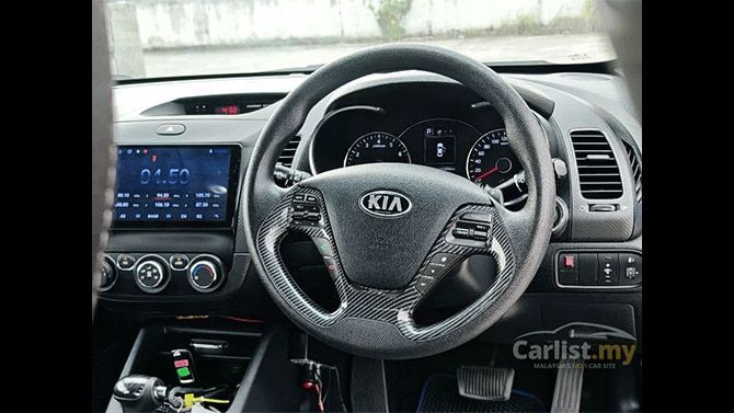 Kia Cerato 1.6 K3 Interior