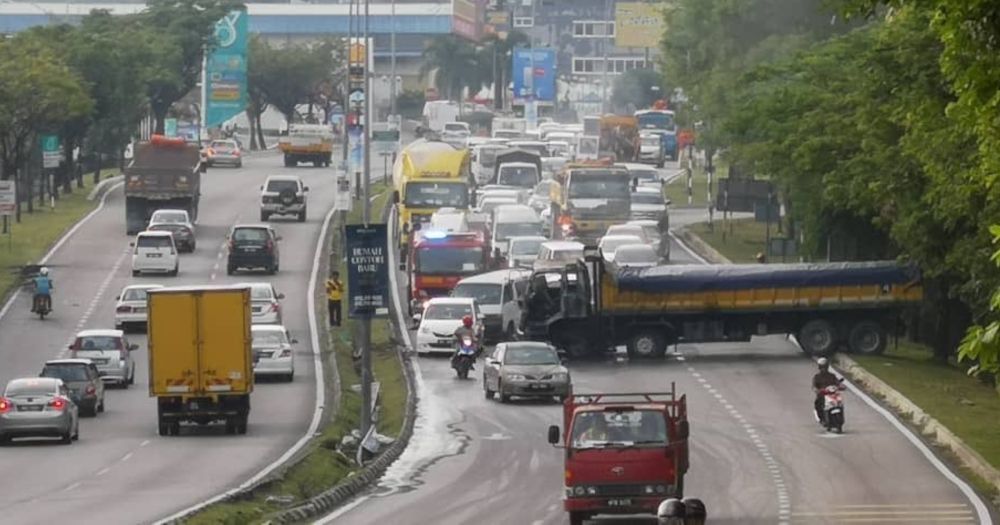 Kenderaan Berat Masih Dilarang Memasuki KL Pada Waktu Puncak - Auto ...