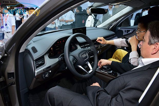 13456-2015-audi-tech-at-ces-7.jpg