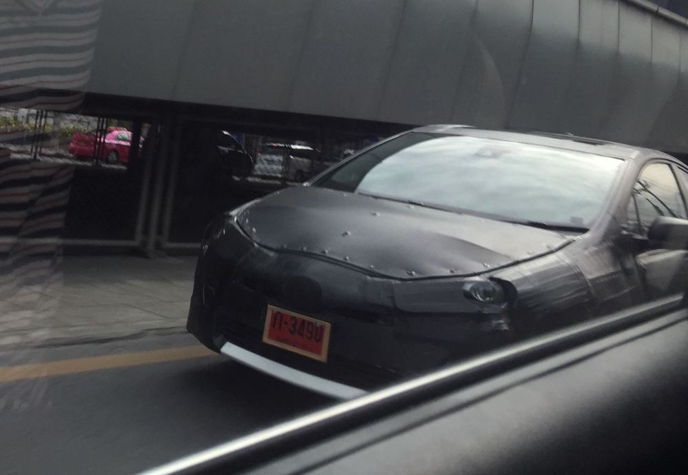 14139-2015-next-gen-prius-spotted-in-thailand-1.jpg