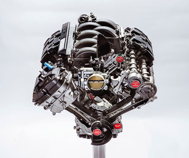 14232-2015-ford-details-5.2-litre-engine-2.jpg