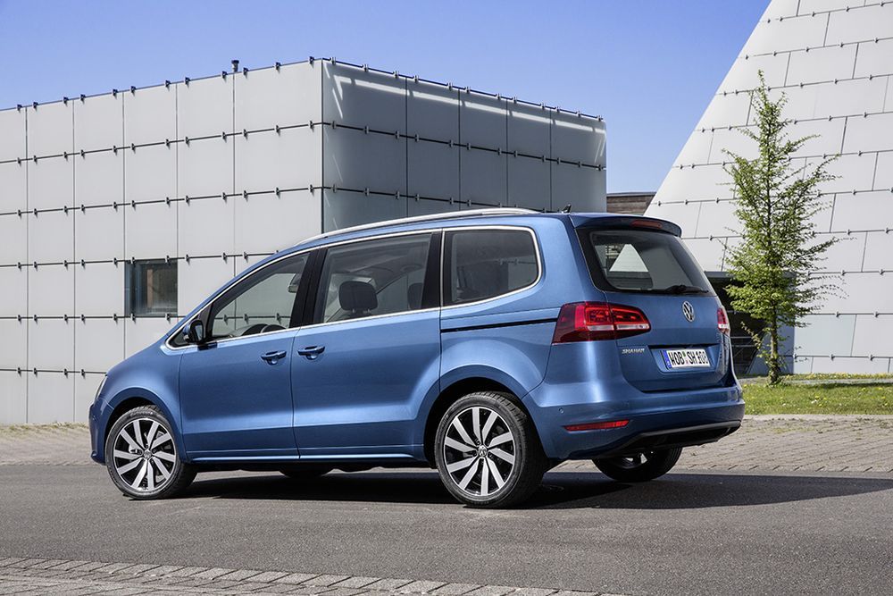 14598-2015-volkswagen-sharan-updated-1.jpg