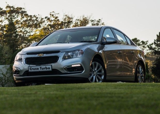 17175-chevrolet_cruze_11.jpeg