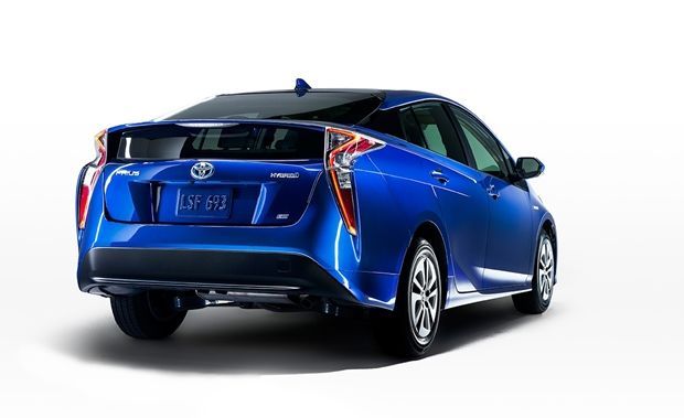 20267-2016-prius-9.jpg