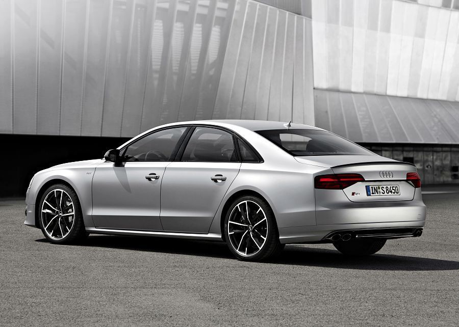 21714-2015-audi-s8-plus-8.jpg