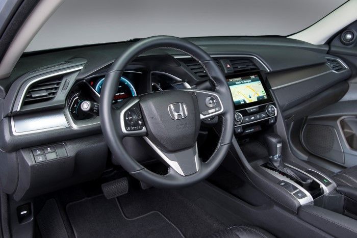 24403-2016_civic_sedan_004.jpg