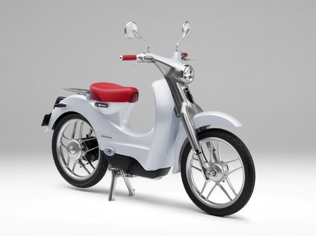 Tokyo 2015: Honda To Remake Iconic Super Cub? - Auto News  Carlist.my