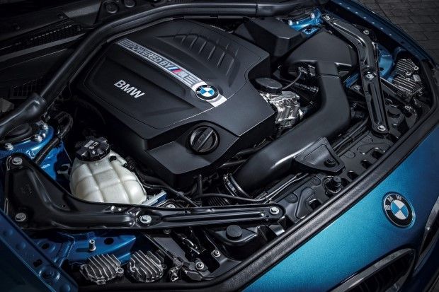 34467-p90199700_highres_the-new-bmw-m-twinpo.jpg