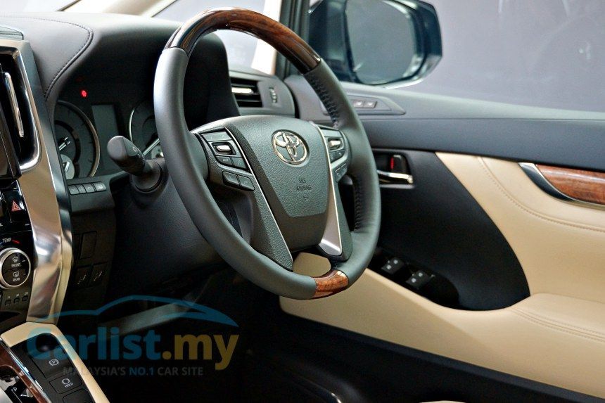 35531-2016-toyota-vellfire-exclusive-access-15.jpg