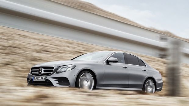 36454-2016_mercedes_benz_eclass_9.jpg