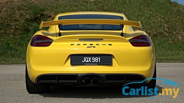 38127-2016_porsche_cayman_gt4_review_10.jpg