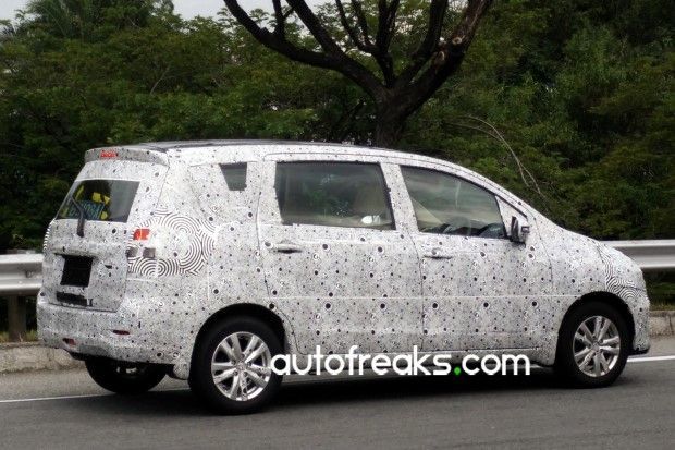 40032-2016_suzuki_ertiga_proton_spied_1.jpg