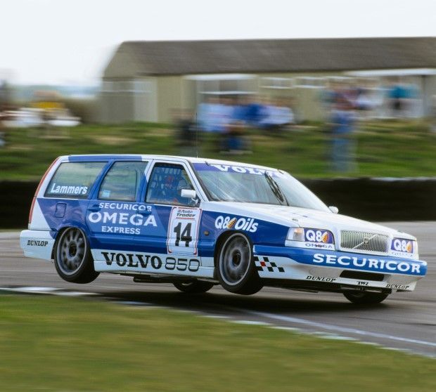 40876-90278_volvo_entered_btcc_with_its_850_estate_equipped_with_catalytic_converters.jpg