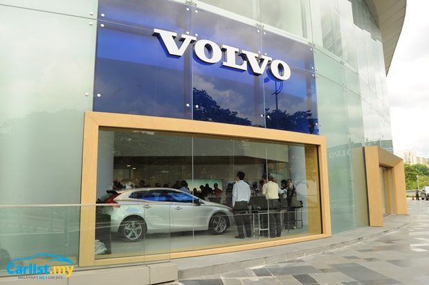 41093-volvo_showroom_13_watermarked.jpg